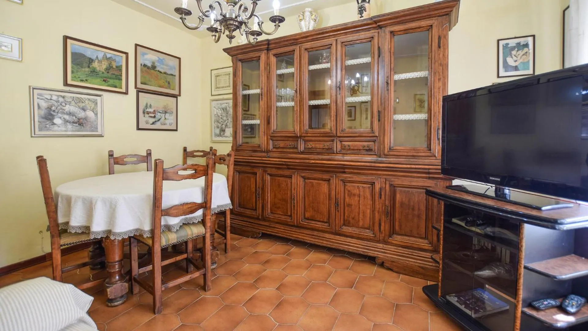 Awesome Apartment In Camaiore With Kitchen Италия